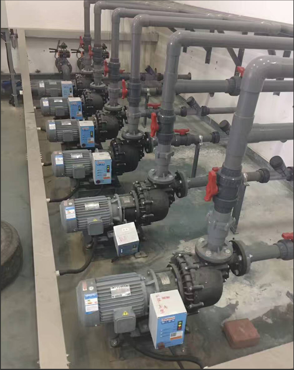 智能保護型耐酸堿自吸泵實際應(yīng)用一 智能保護型耐酸堿自吸泵實際應(yīng)用一